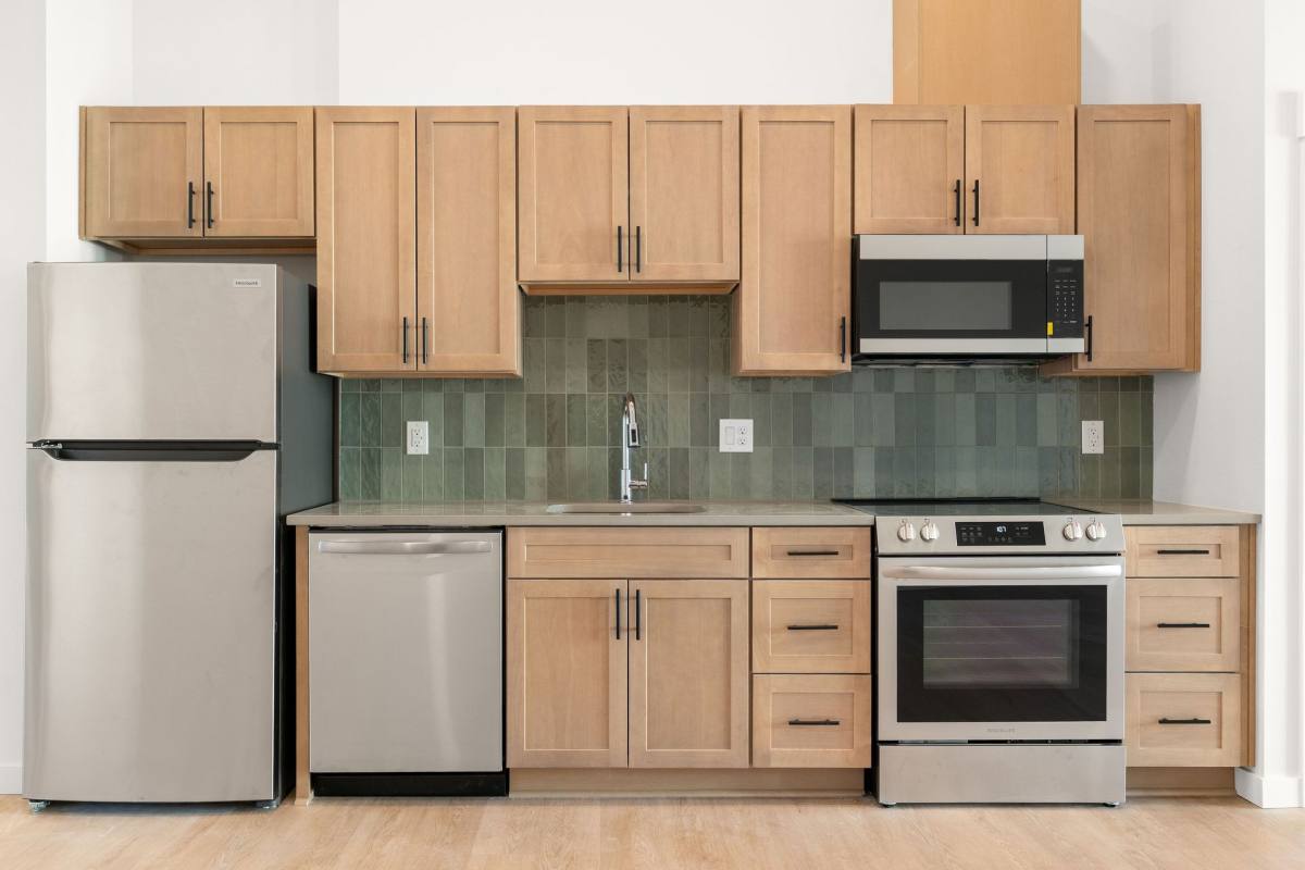 Apartment for rent at 2508 SE 32nd Ave, Portland, OR 97202