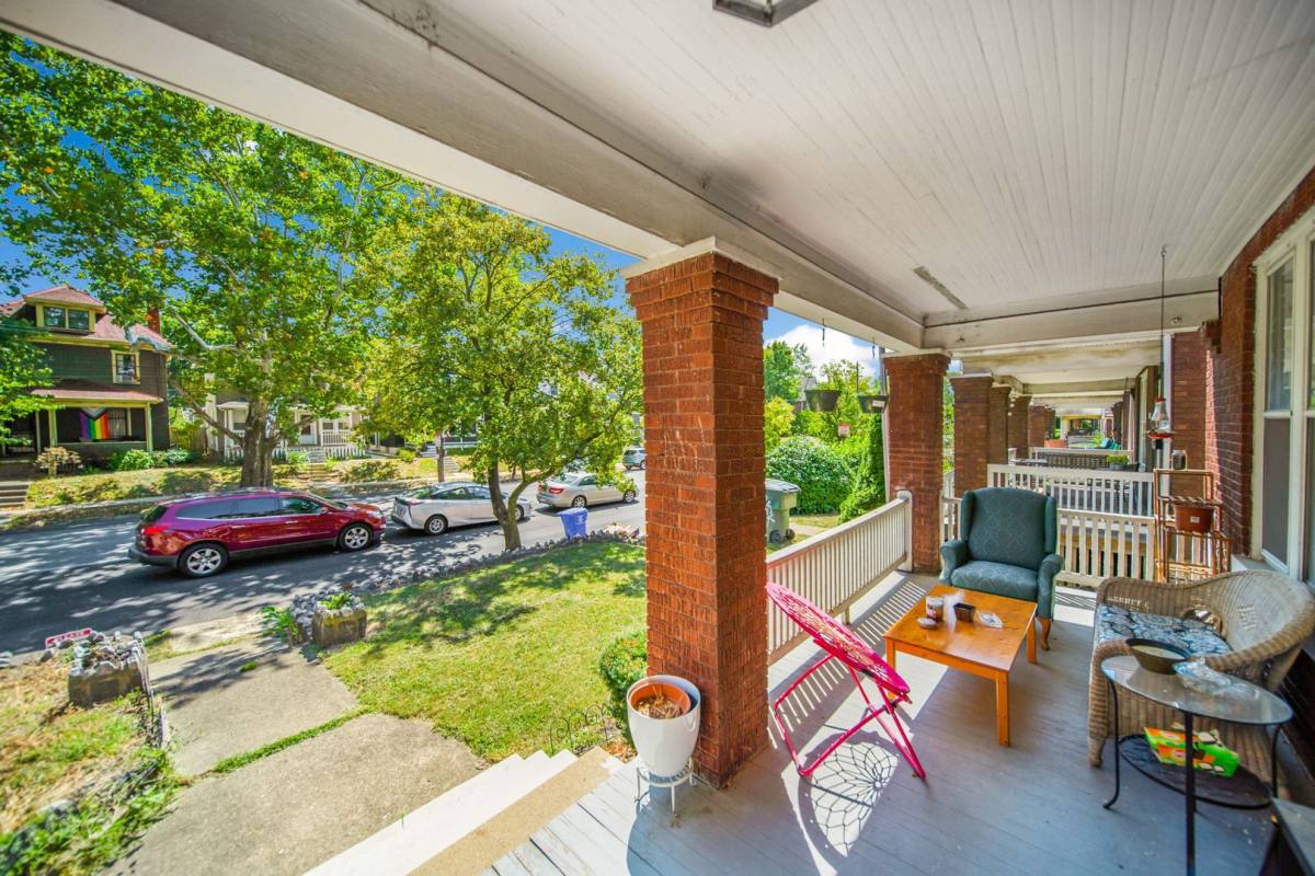 House for rent at 2405 Summit St, Columbus, OH 43202