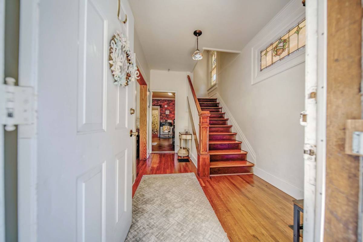 House for rent at 2405 Summit St, Columbus, OH 43202