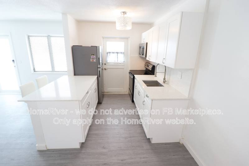 Condo for rent at 900 6th St #3, Miami Beach, FL 33139