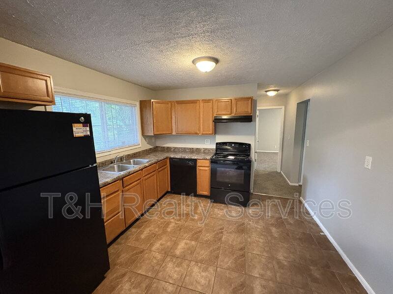 House for rent at 3644 Celtic Dr, Indianapolis, IN 46235