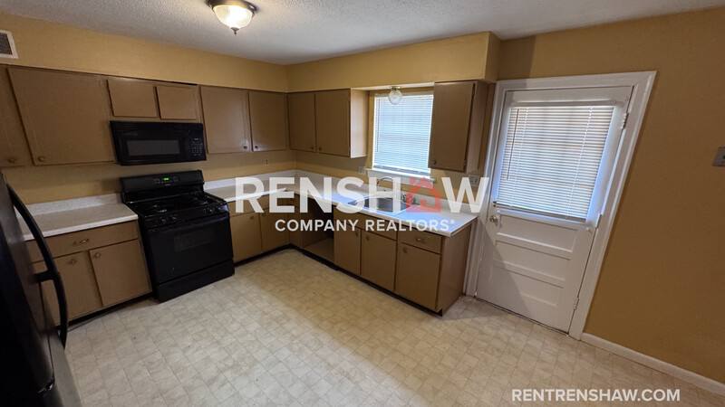Apartment for rent at 3222 Thirteen Colony Mall 2B, Memphis, TN 38115