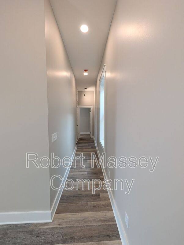 Apartment for rent at 1958 Bonnycastle Ave, Louisville, KY 40205