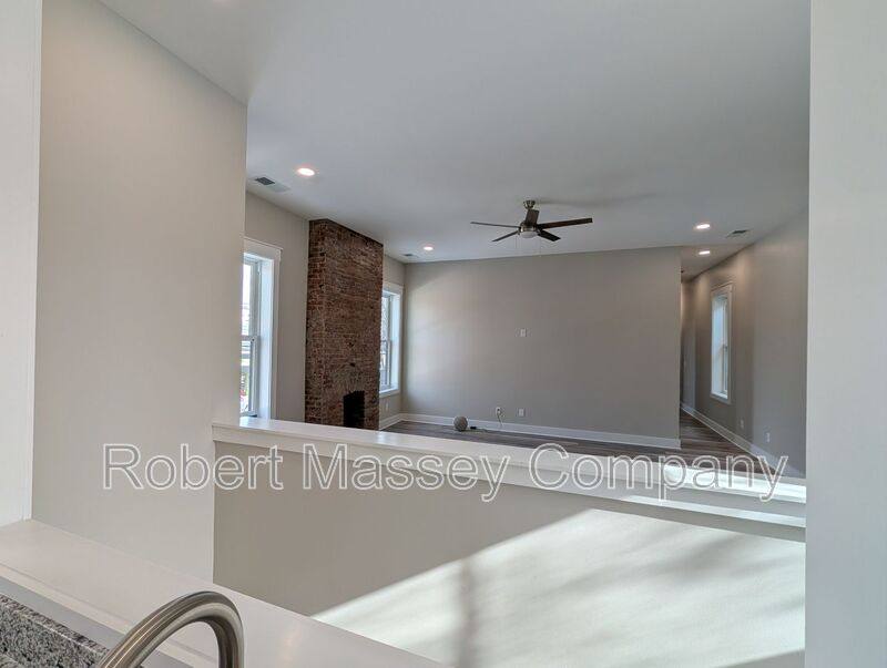 Apartment for rent at 1958 Bonnycastle Ave, Louisville, KY 40205