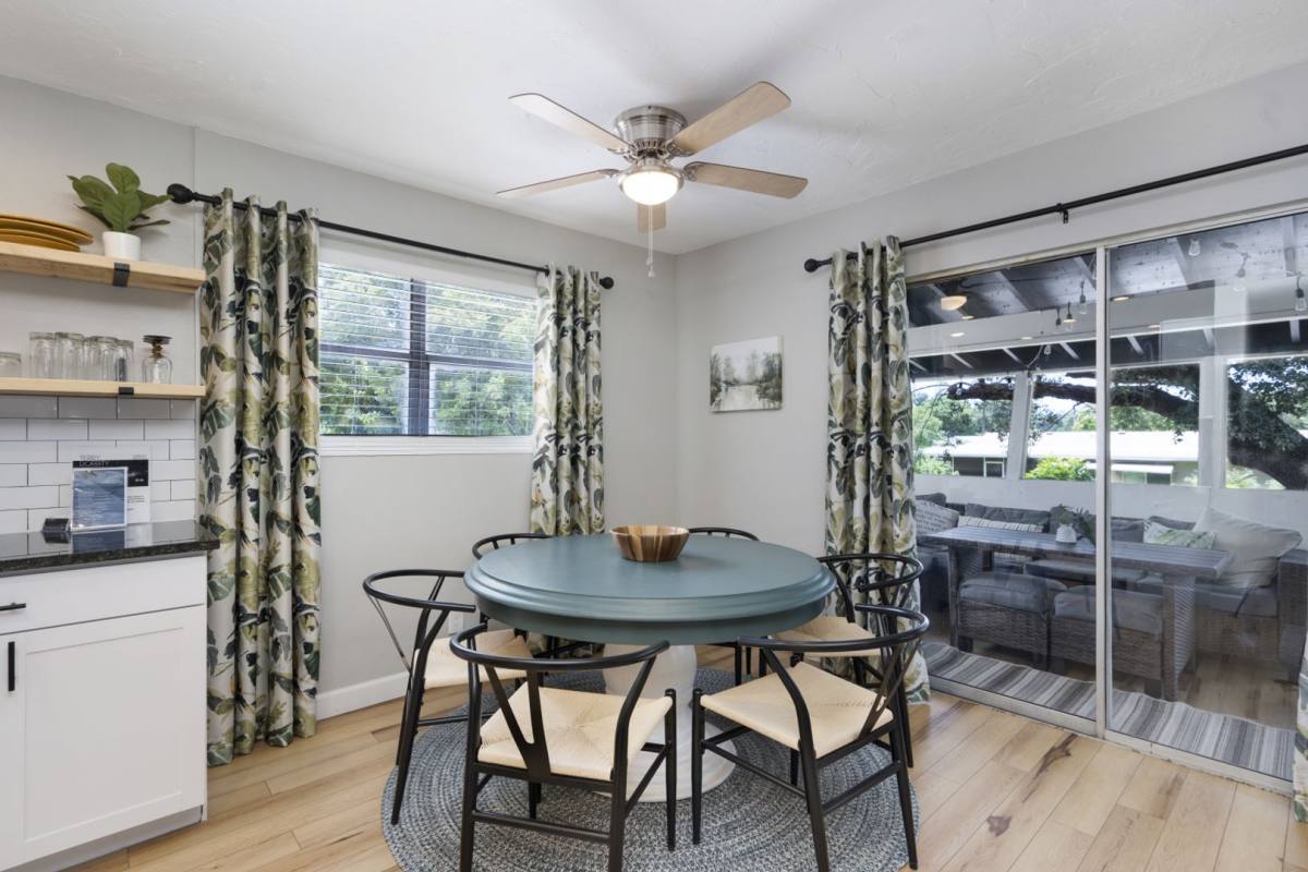 Apartment for rent at 4705 Hollingsworth Ave, Sarasota, FL 34233