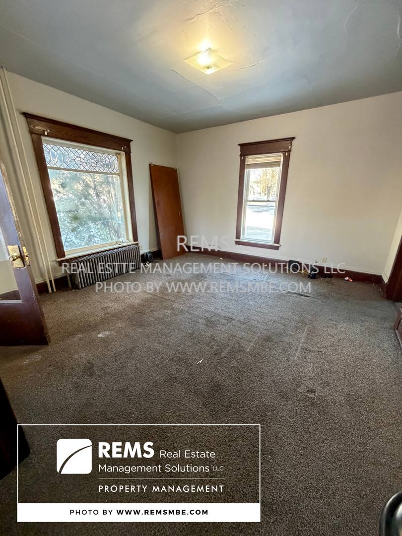 Apartment for rent at 420 N Pine St, Reedsburg, WI 53959