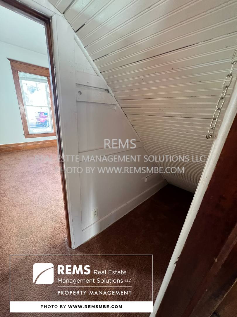Apartment for rent at 420 N Pine St, Reedsburg, WI 53959