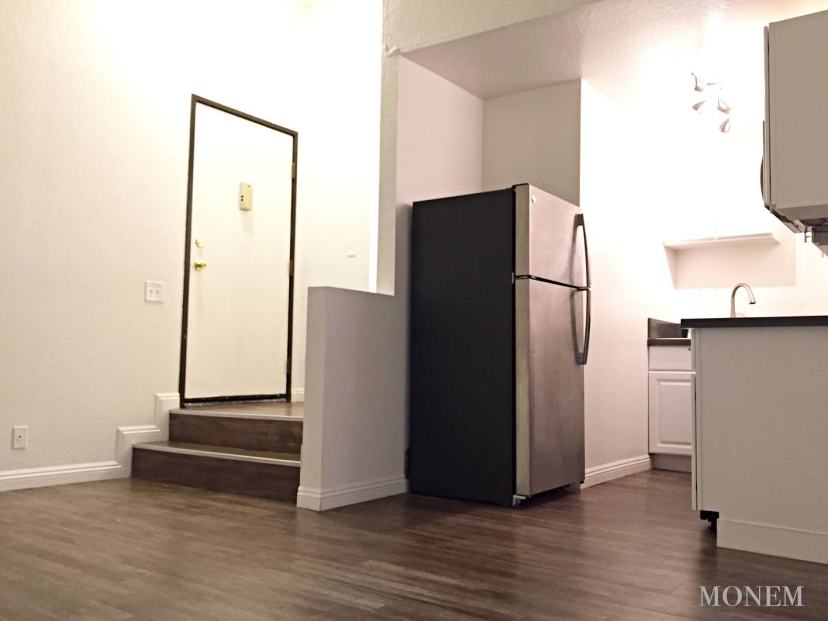 Apartment for rent at 4124 Eagle Rock Blvd, Los Angeles, CA 90065