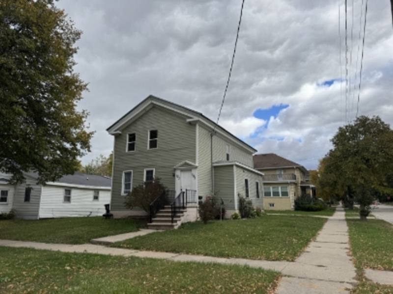 Apartment for rent at 401 Cass St, Green Bay, WI 54301