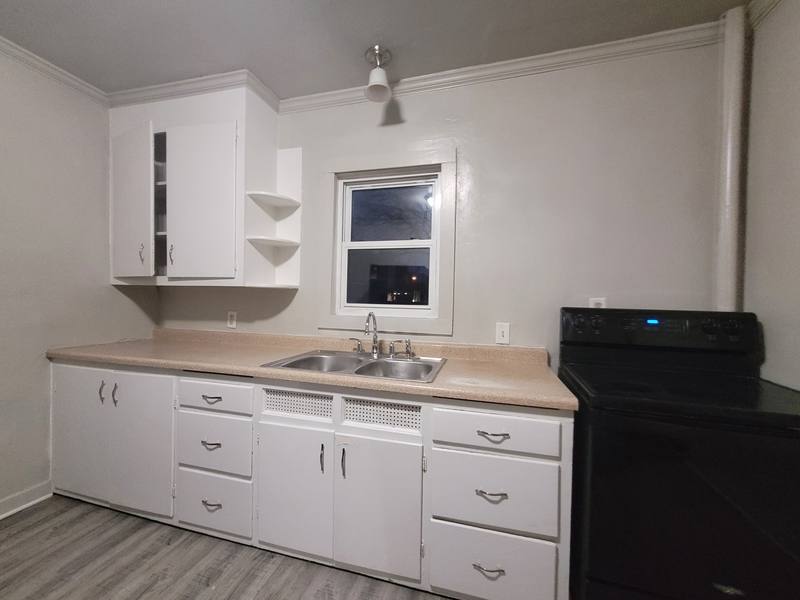 Apartment for rent at 401 Cass St, Green Bay, WI 54301