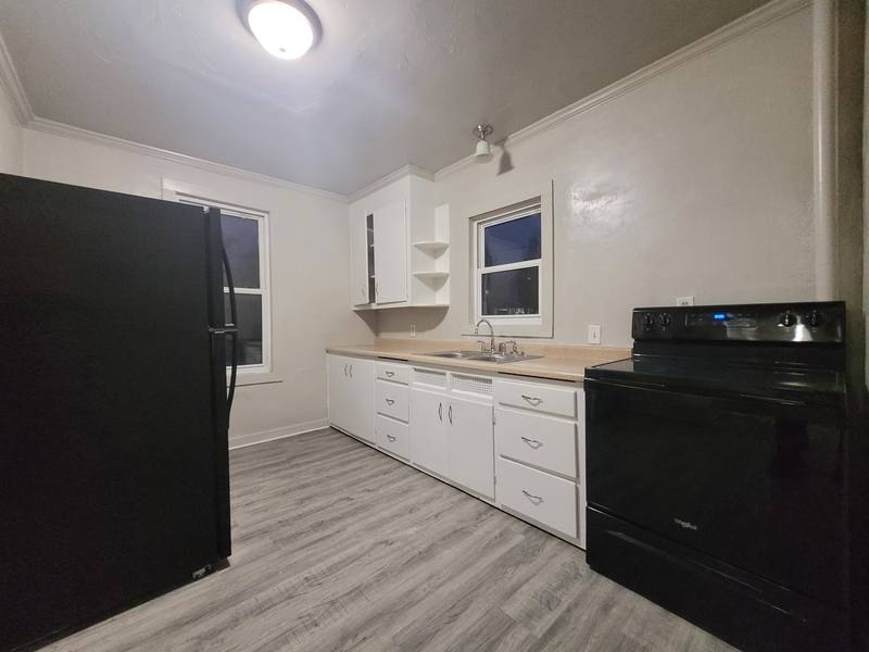 Apartment for rent at 401 Cass St, Green Bay, WI 54301
