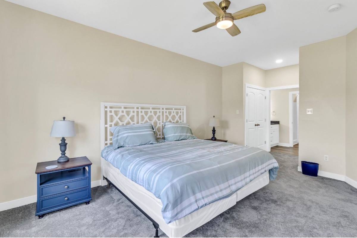 Apartment for rent at 710 James Jones Memorial Highway, Kilmarnock, VA 22482