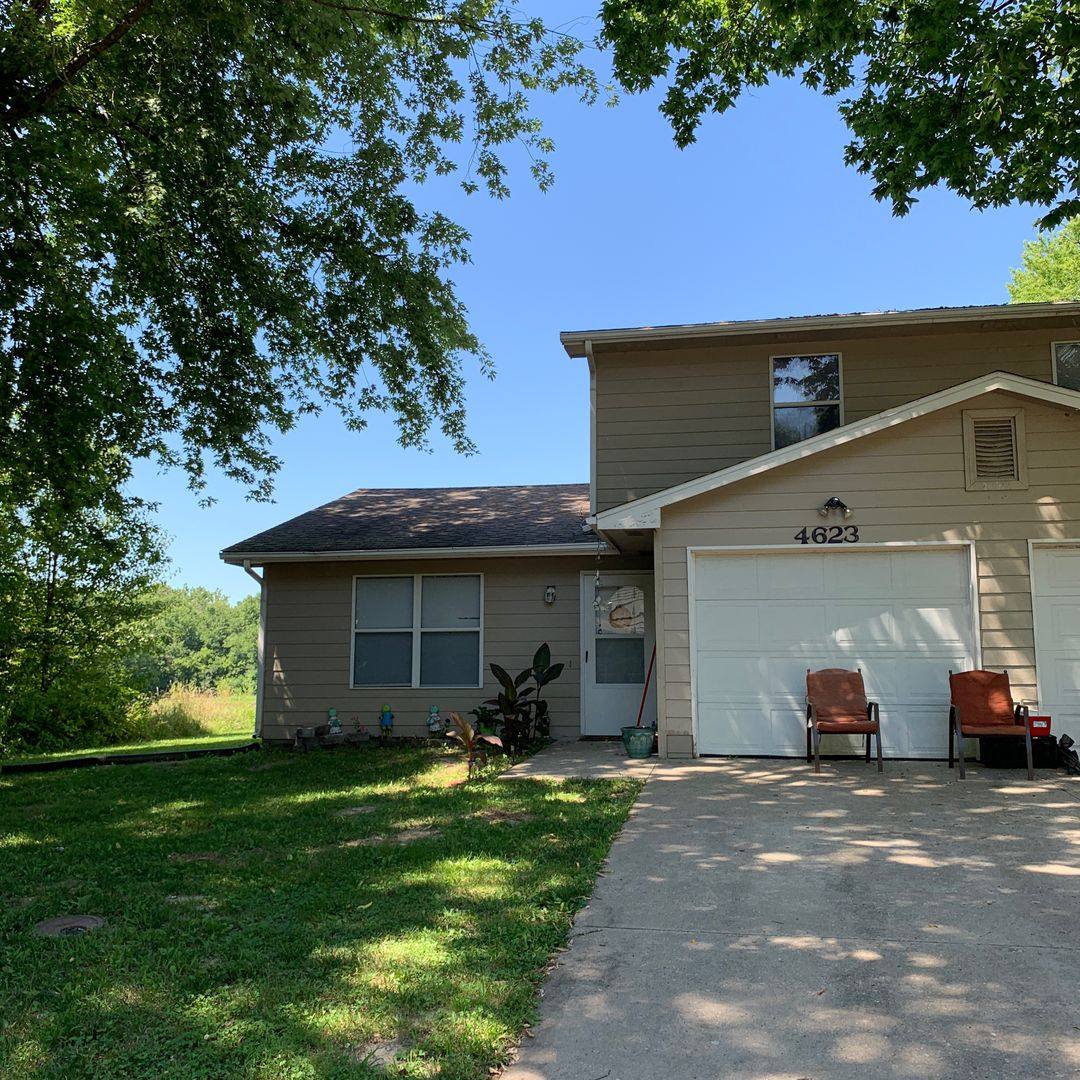 Apartment for rent at 4621 - 4623 W Bainbridge Dr, Columbia, MO 65203
