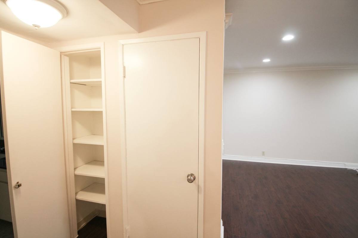 Apartment for rent at 4301 Colfax Ave, Studio City, CA 91604