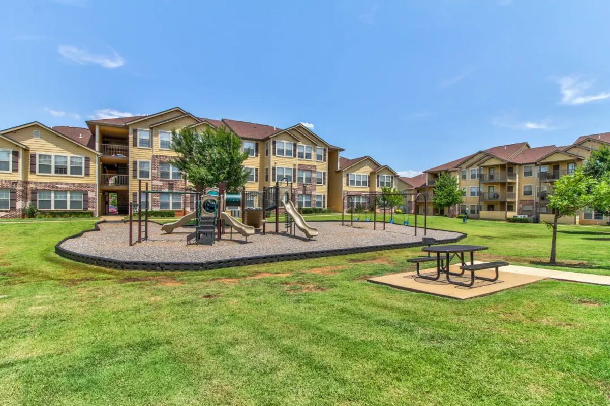 Apartment for rent at 11308 SW 5th St, Yukon, OK 73099