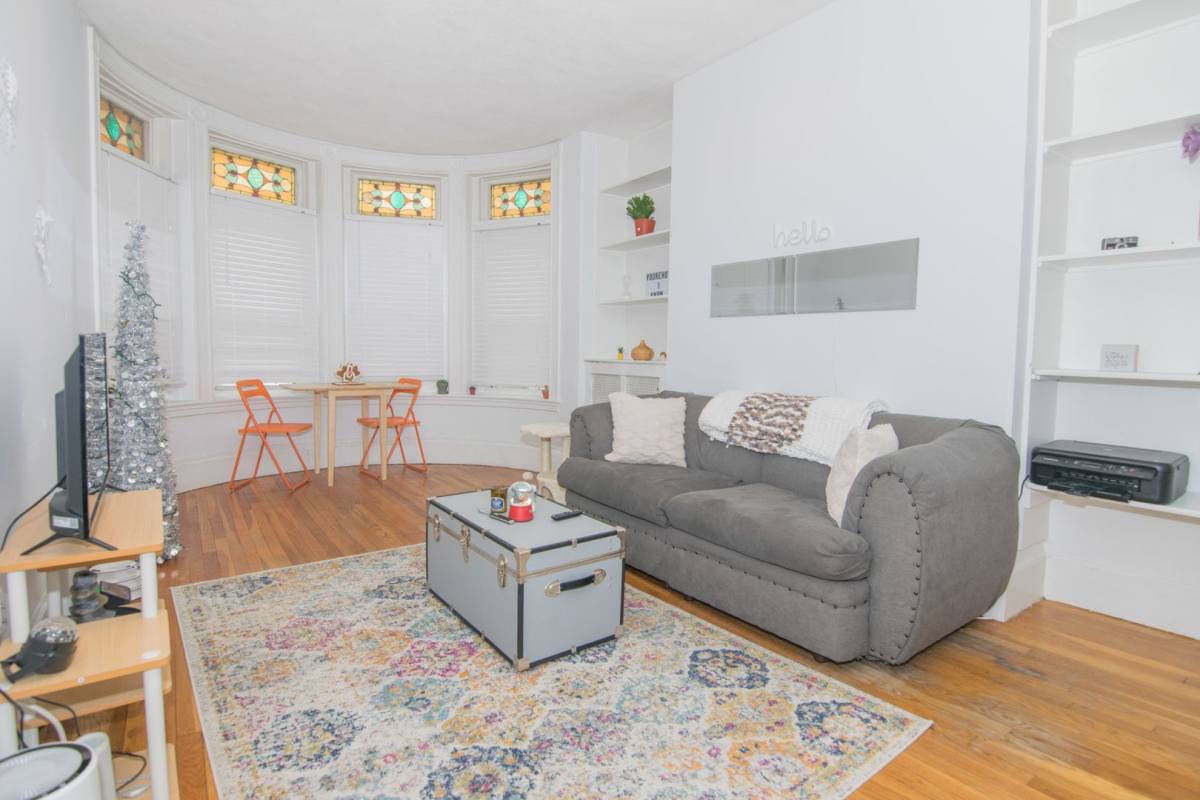 House for rent at 41 Westland Ave #3B, Boston, MA 02115