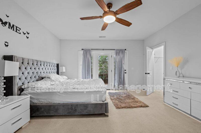 Townhouse for rent at 812 Pisgah Church Rd #G, Greensboro, NC 27455