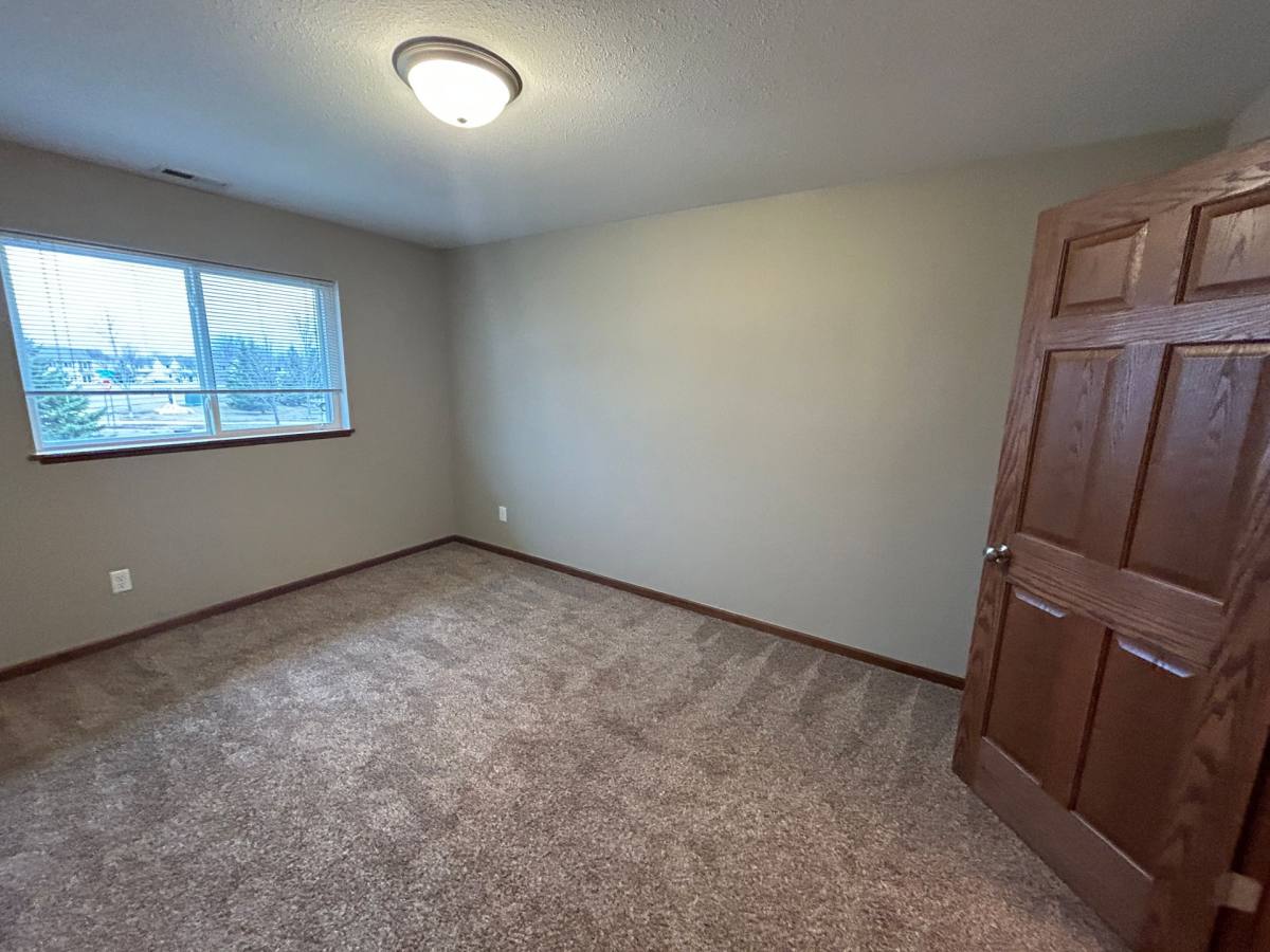 Townhouse for rent at 525 S Skylark Trail, Mankato, MN 56001