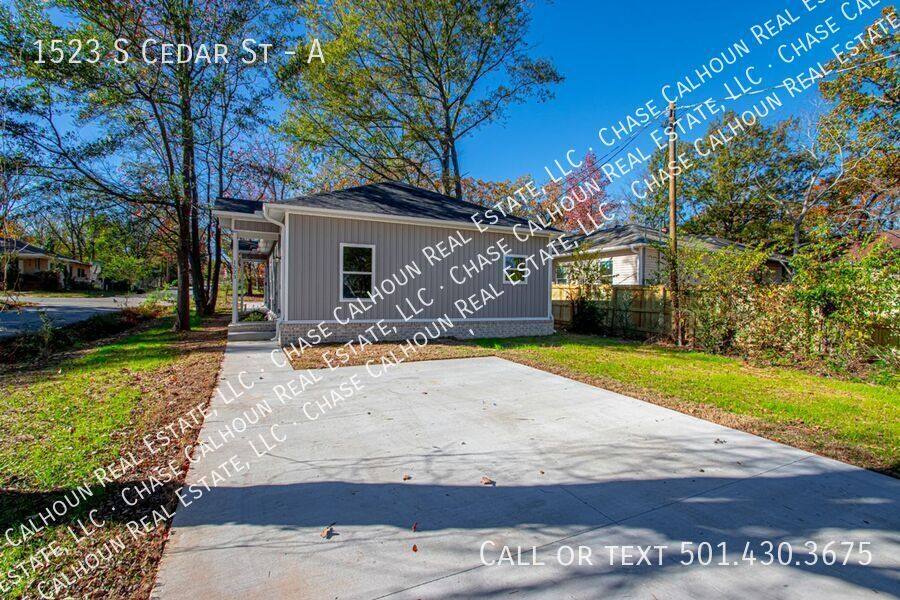 Apartment for rent at 1523 S Cedar St #A, Little Rock, AR 72204
