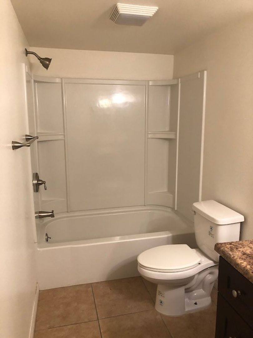 Apartment for rent at 2006 Kentucky St, Bakersfield, CA 93305