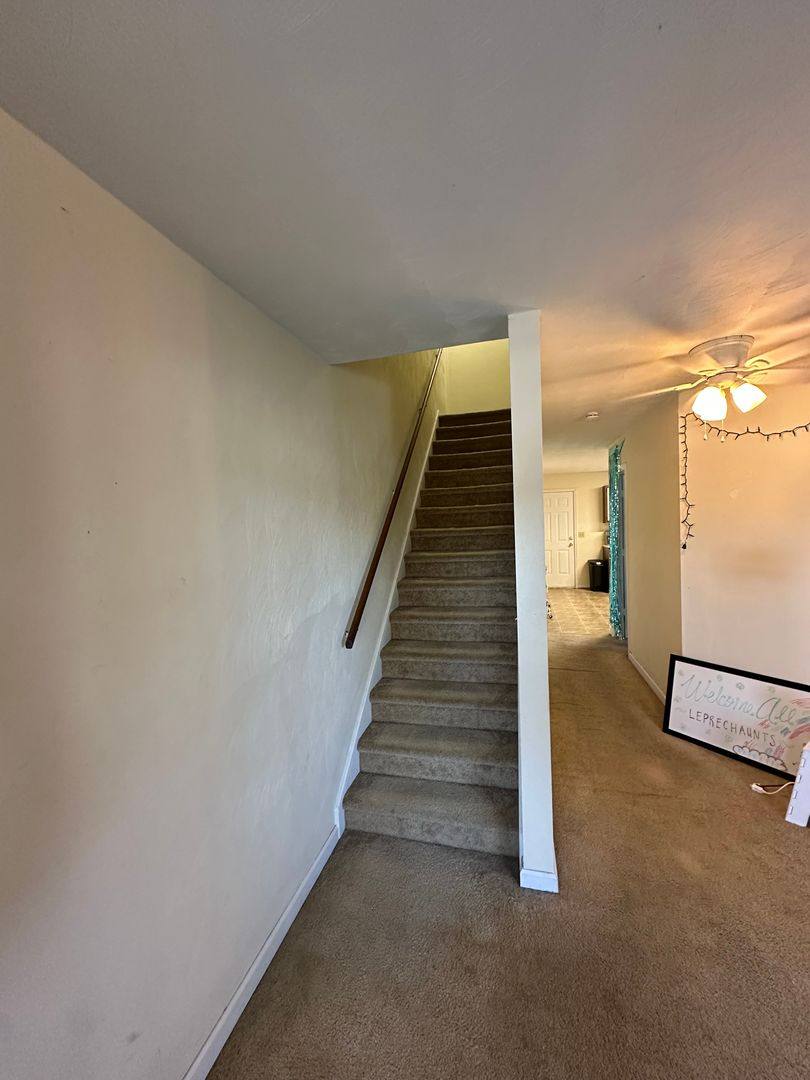 Apartment for rent at 215 Pheasant Run Dr, Blacksburg, VA 24060