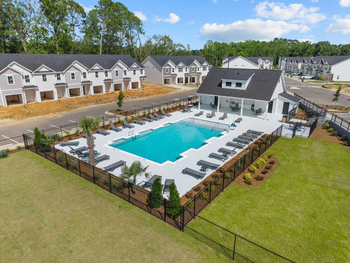 Townhouse for rent at 160 Old Forester Way, Statesboro, GA 30458
