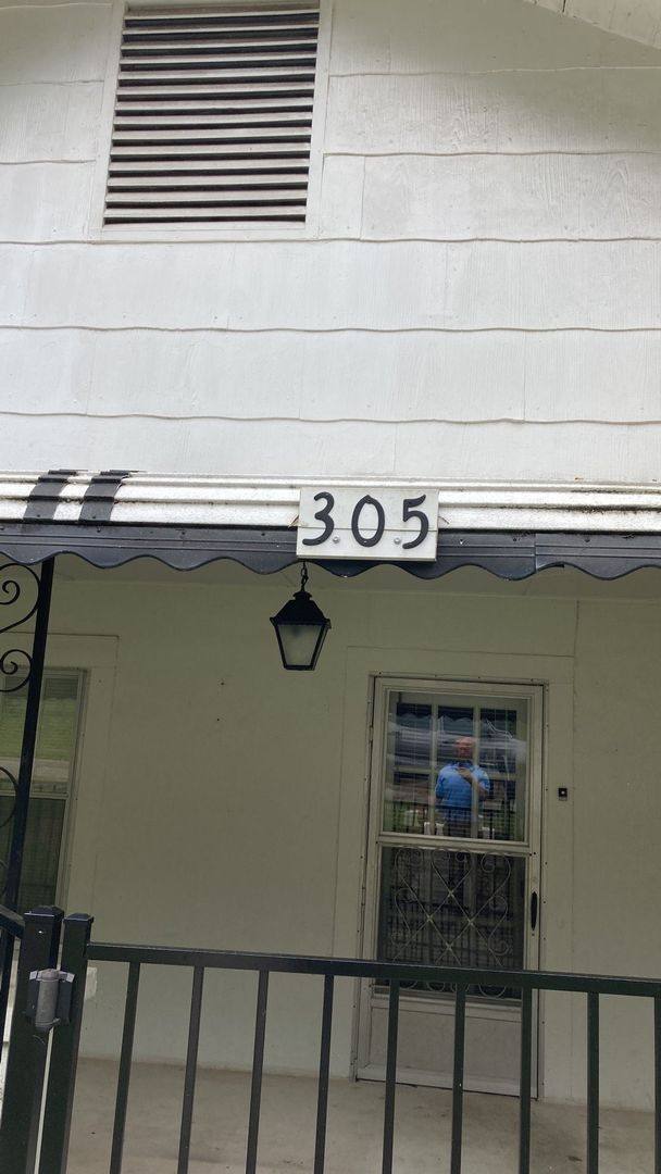 House for rent at 305 Dogwood Ave, Anniston, AL 36201