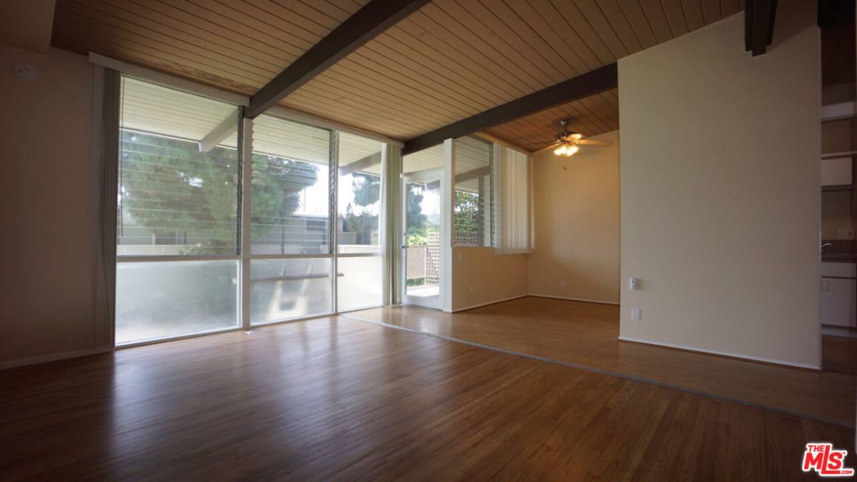 Apartment for rent at 11133 Rose Ave #26, Los Angeles, CA 90034