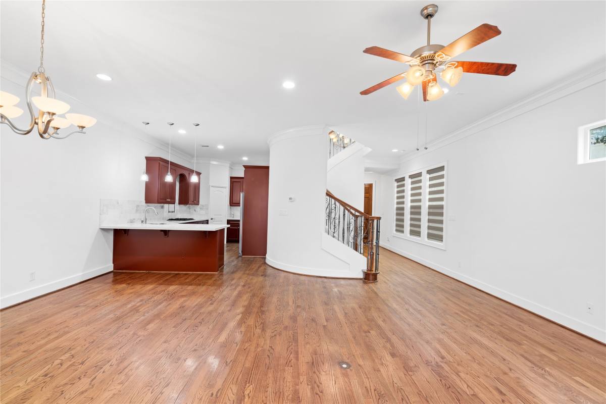 Apartment for rent at 3006 McCulloch Circle, Houston, TX 77056