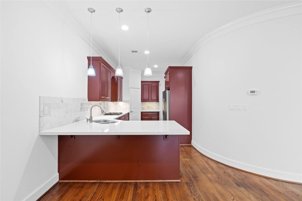 Apartment for rent at 3006 McCulloch Circle, Houston, TX 77056