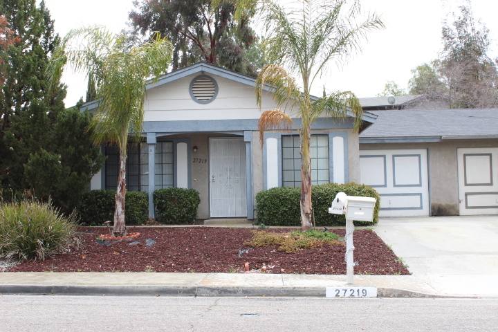 House for rent at 27219 El Puente St, Menifee, CA 92586