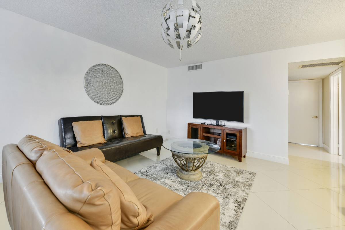 Condo for rent at 3100 Springdale Blvd #314, Lake Worth, FL 33461