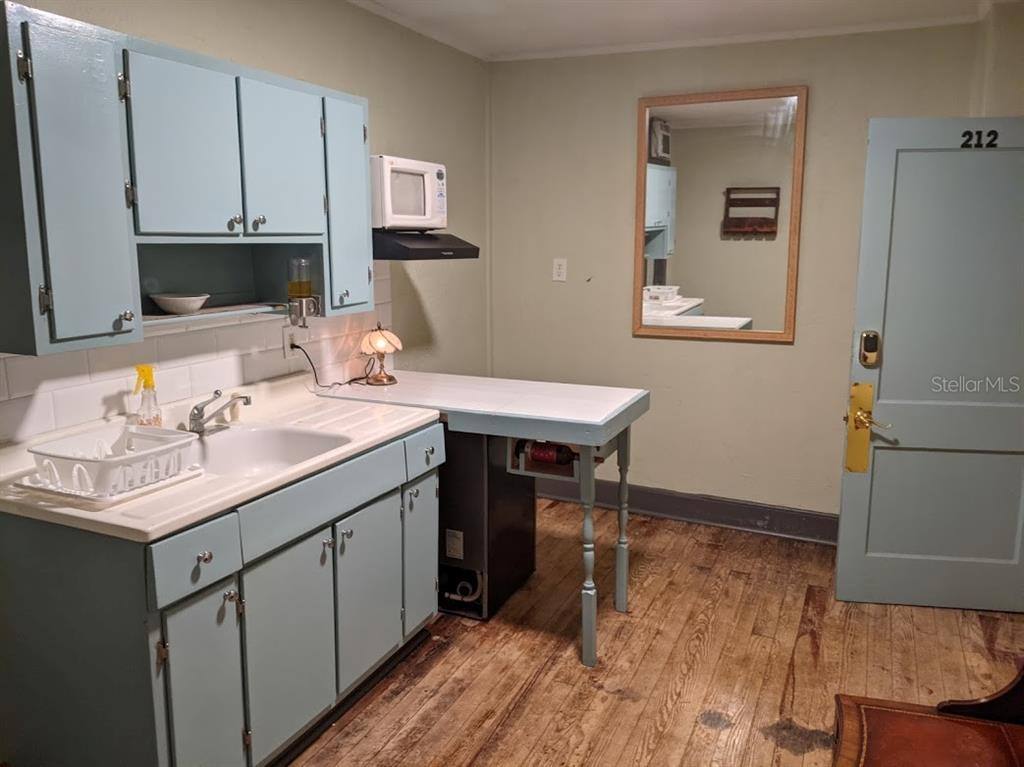 Apartment for rent at 401 Colonia Lane E #13, Nokomis, FL 34275
