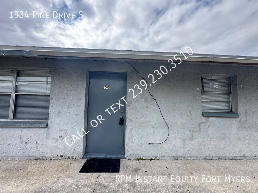 House for rent at 1934 Pine Dr S, Fort Myers, FL 33907