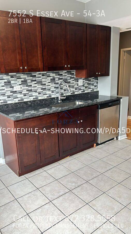 Apartment for rent at 7554 S Essex Ave #54-3A, Chicago, IL 60649
