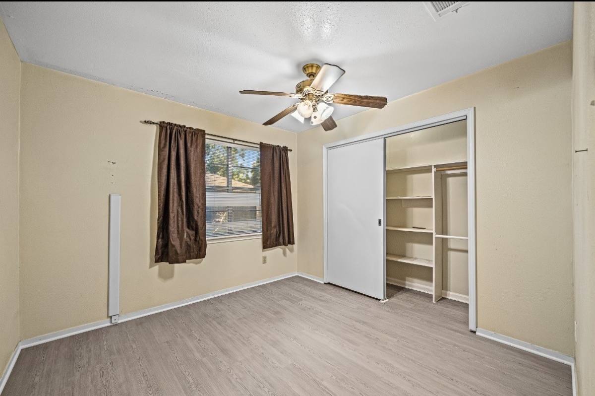 Apartment for rent at 4822 Lost Oak Dr, Spring, TX 77388