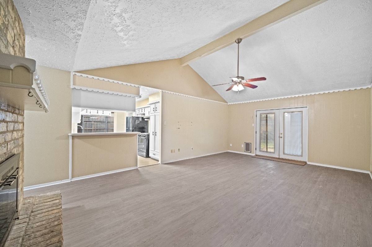 Apartment for rent at 4822 Lost Oak Dr, Spring, TX 77388