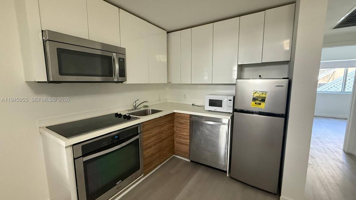 Apartment for rent at 820 15th St #103, Miami Beach, FL 33139