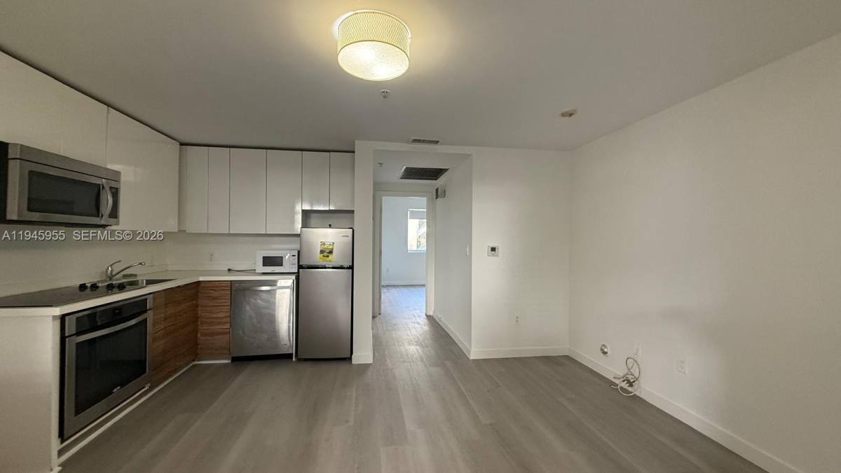Apartment for rent at 820 15th St #103, Miami Beach, FL 33139