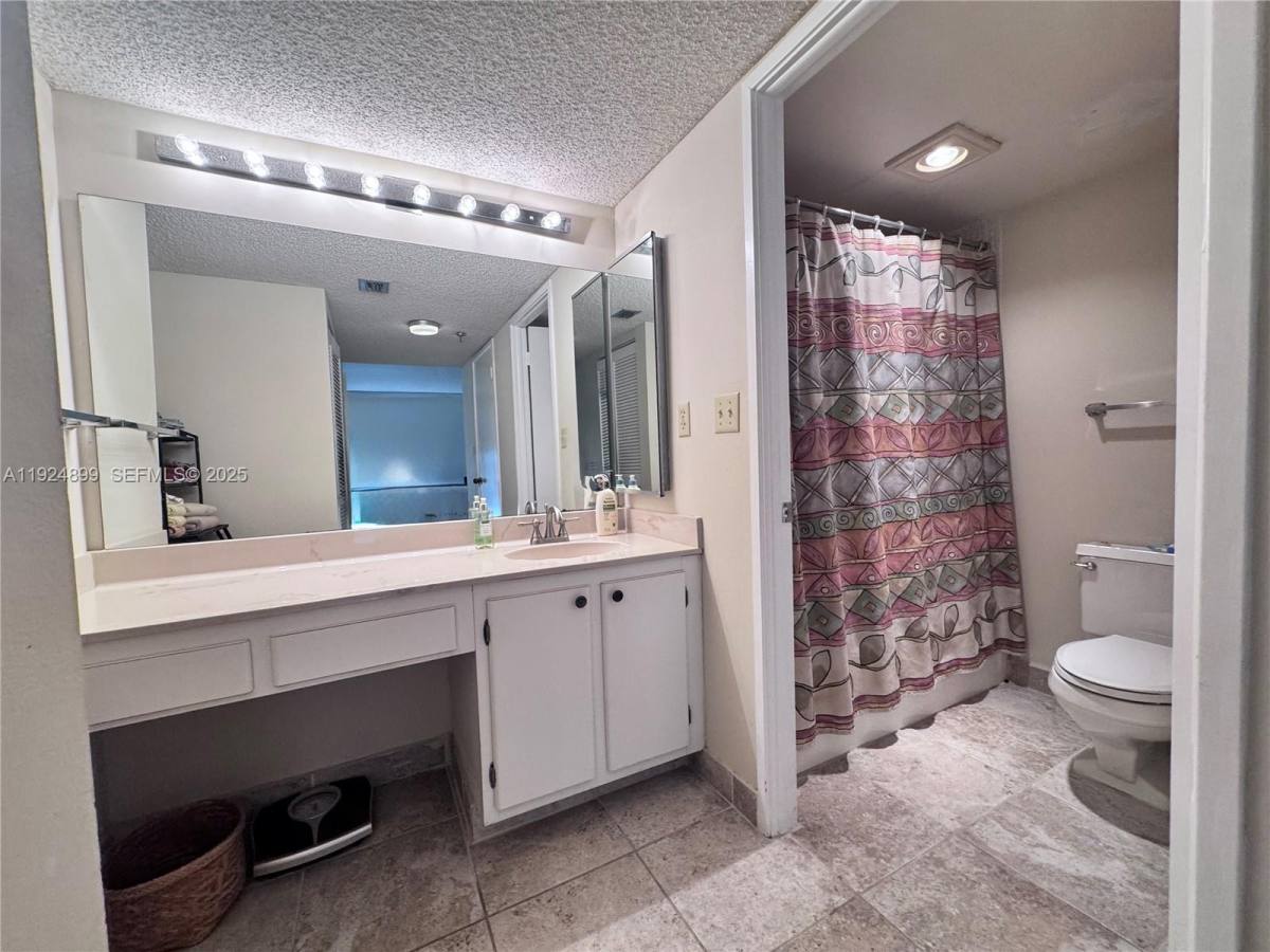 Apartment for rent at 290 174th St #1906, North Miami Beach, FL 33160