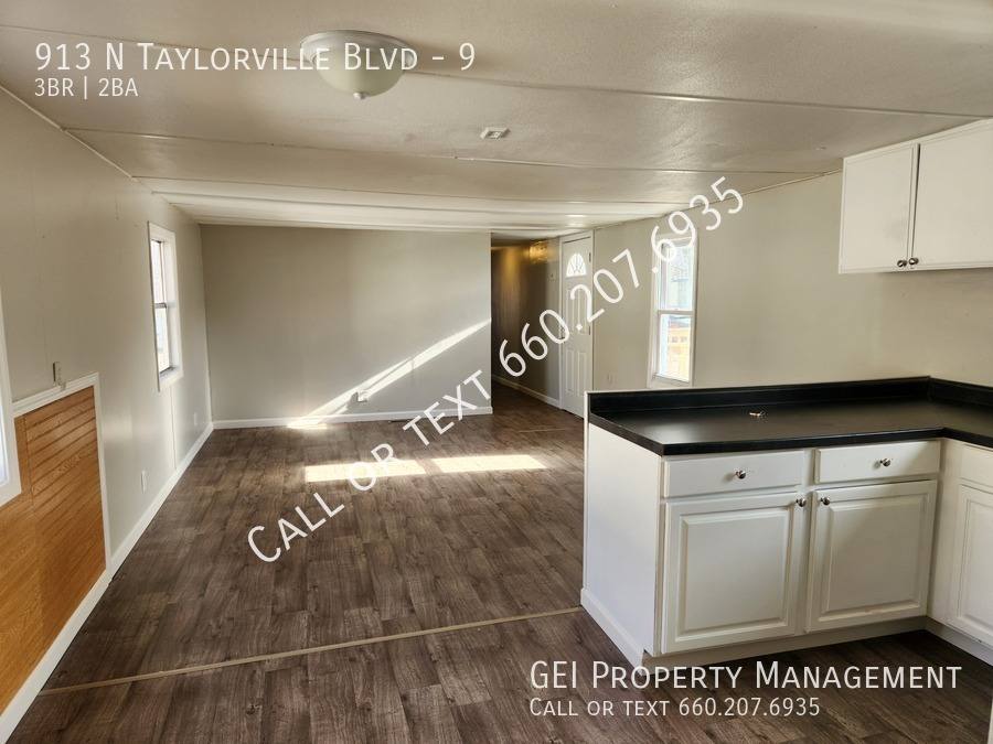 House for rent at 913 N Taylorville Blvd #9, Taylorville, IL 62568