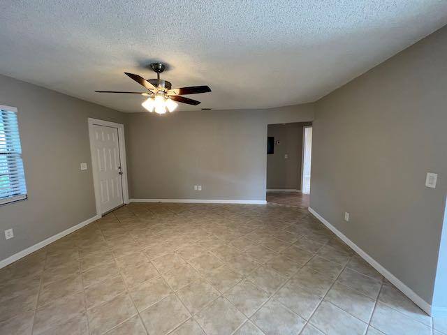 Apartment for rent at 1611 Johnson St #2, Lake Worth Beach, FL 33460