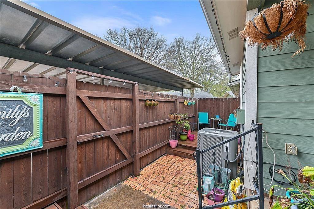 Condo for rent at 2800 Longmire Dr #52, College Station, TX 77845