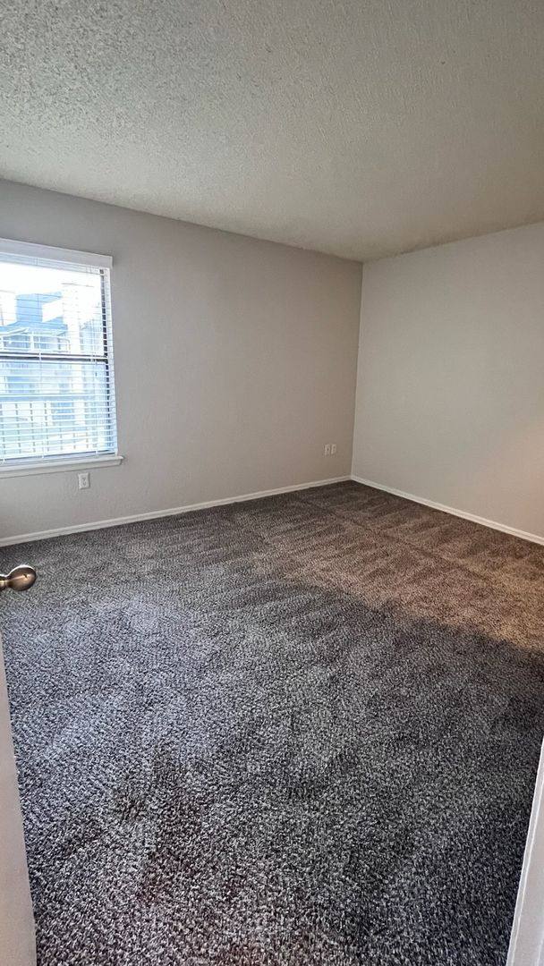 Apartment for rent at 1101 W Houston St, Broken Arrow, OK 74012