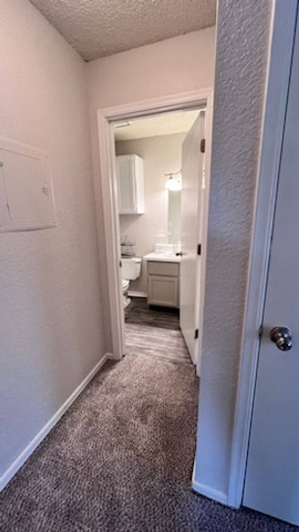 Apartment for rent at 1101 W Houston St, Broken Arrow, OK 74012