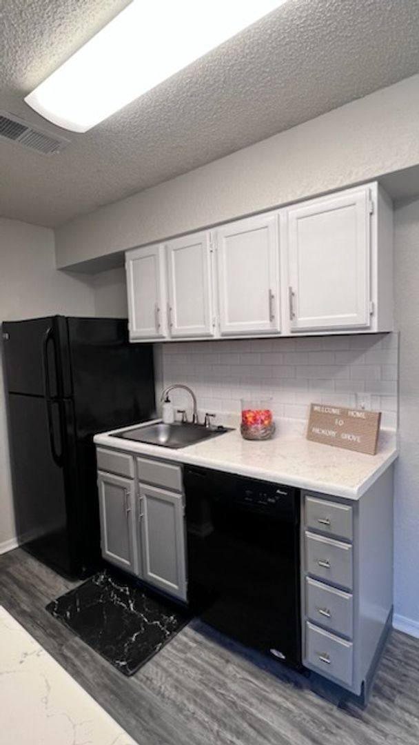 Apartment for rent at 1101 W Houston St, Broken Arrow, OK 74012