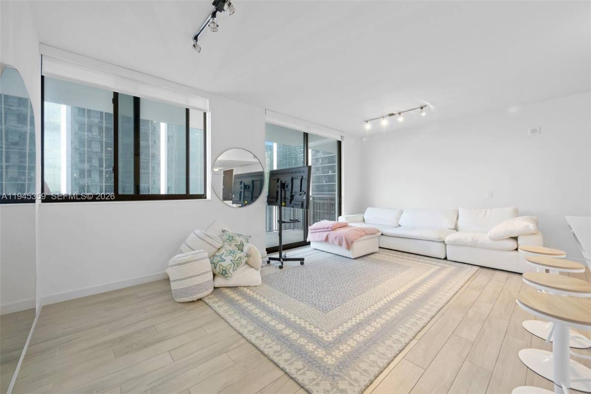 Apartment for rent at 999 SW 1st Ave #2214, Miami, FL 33130