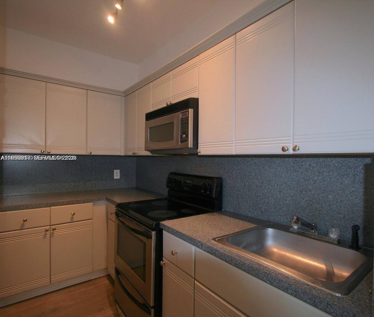 Apartment for rent at 820 Euclid Ave #106, Miami Beach, FL 33139