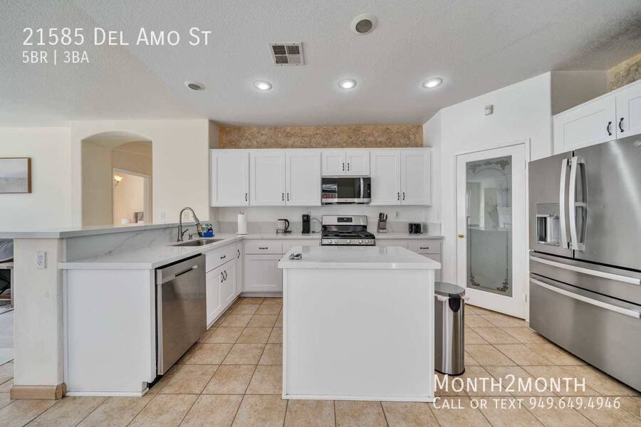 House for rent at 21585 Del Amo St, Moreno Valley, CA 92557