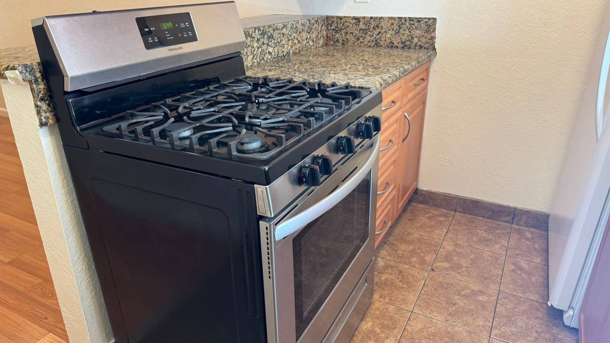 Apartment for rent at 10635 Sherman Grove Ave, Sunland, CA 91040